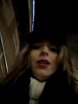 LoraaDoll online show from November 2025 03:06:02 PM