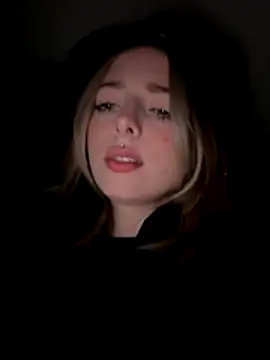 LoraaDoll online show from November 2025 02:52:02 PM