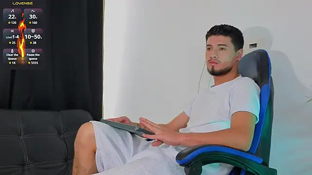 EdwardRoss  online show from November 2025 07:18:02 PM