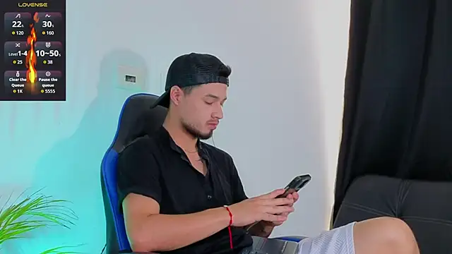 EdwardRoss  online show from January 2026 07:27:01 PM