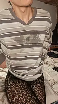 Snapshot of LYZBORNHD chatting on December 2024 12:12:02 PM LYZBORNHD online show from December 2024 12:12:02 PM