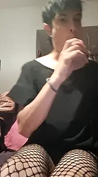 Snapshot of LYZBORNHD chatting on February 2025 10:53:01 PM LYZBORNHD online show from February 2025 10:53:01 PM