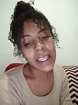 Julia Pretinha online show from June 2026 02:47:02 AM