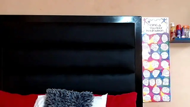 Snapshot of LongPussyLipsxx chatting on January 2025 09:51:02 AM LongPussyLipsxx online show from January 2025 09:51:02 AM