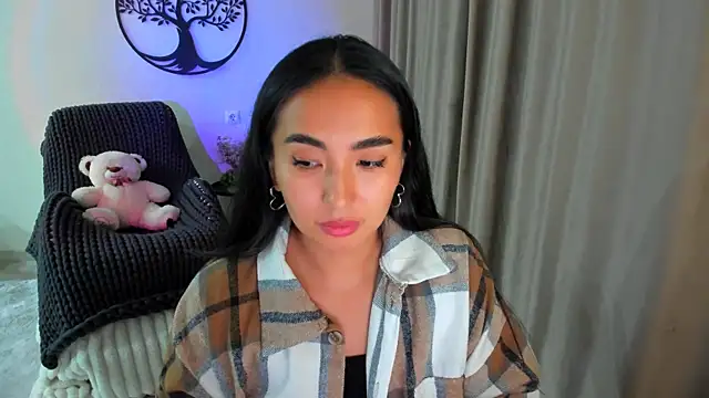 Snapshot of worldofkim chatting on September 2025 09:05:01 PM worldofkim online show from September 2025 09:05:01 PM