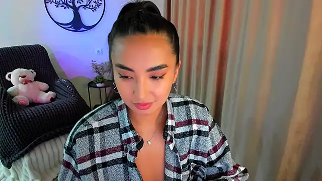 Snapshot of worldofkim chatting on September 2025 01:15:02 PM worldofkim online show from September 2025 01:15:02 PM