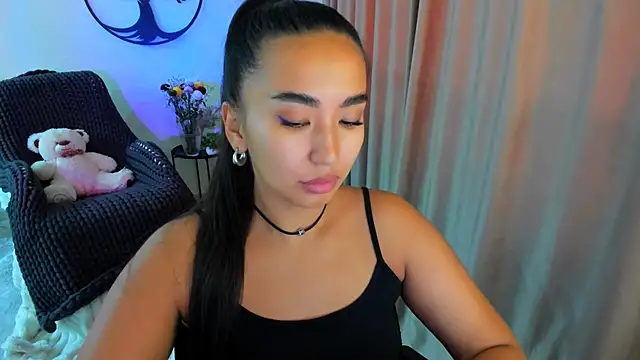 Snapshot of worldofkim chatting on November 2025 05:07:02 AM worldofkim online show from November 2025 05:07:02 AM