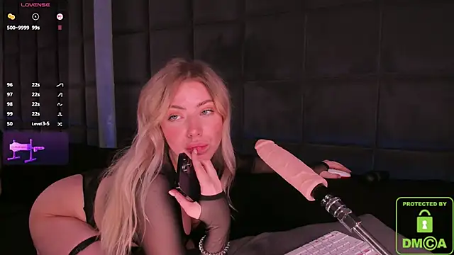 Snapshot of NateHalll chatting on March 2025 08:00:01 AM NateHalll online show from March 2025 08:00:01 AM