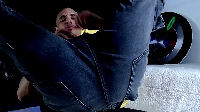 Snapshot of Antonywebb94 chatting on October 2025 03:53:02 AM Antonywebb94 online show from October 2025 03:53:02 AM