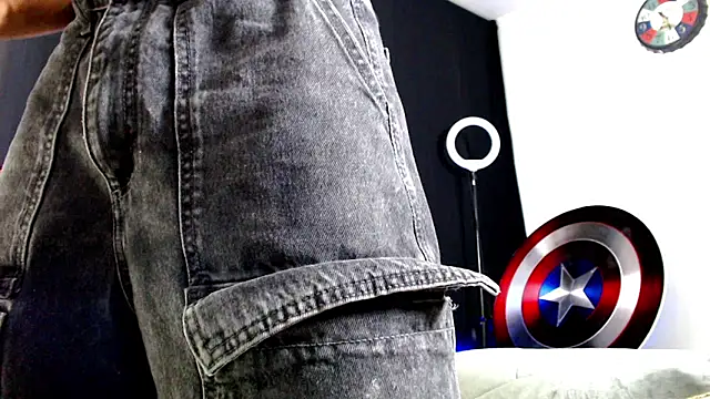 Snapshot of Antonywebb94 chatting on November 2025 04:23:02 AM Antonywebb94 online show from November 2025 04:23:02 AM