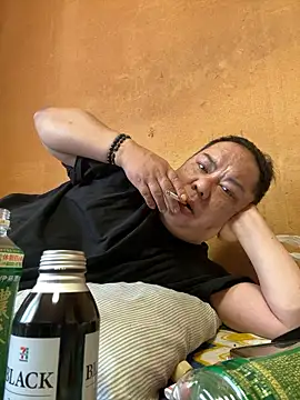 punk0805 online show from April 2026 06:38:01 AM