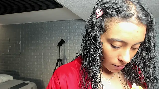 Snapshot of magic_marg chatting on October 2025 08:28:01 PM magic marg online show from October 2025 08:28:01 PM