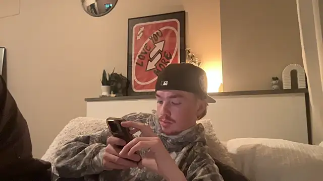 younghungginger online show from December 2024 01:25:01 AM