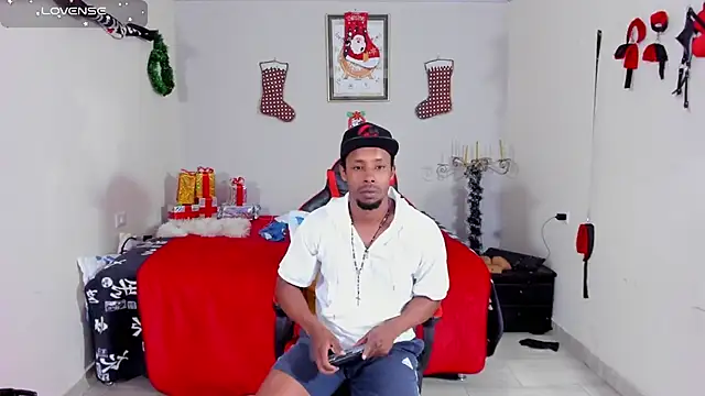 Snapshot of AlejoKhalifa_ chatting on December 2025 09:09:01 PM AlejoKhalifa online show from December 2025 09:09:01 PM