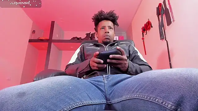 AlejoKhalifa  online show from April 2026 11:18:02 AM