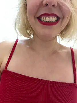 Yourdirtybitch online show from June 2026 05:57:01 PM
