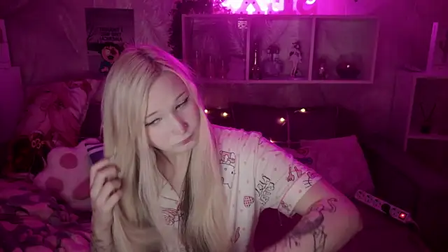 MeowkaKitty online show from January 2026 02:06:01 AM