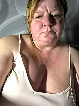 jusichka online show from February 2026 08:18:01 PM