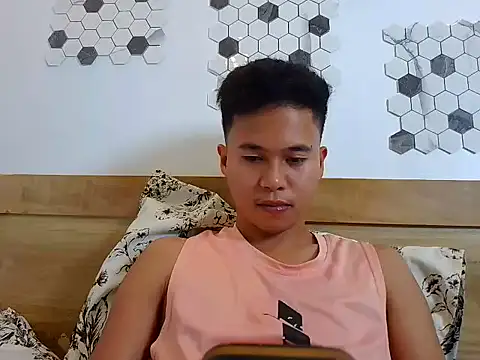 Snapshot of Asiantwink21 chatting on September 2025 05:05:02 PM Asiantwink21 online show from September 2025 05:05:02 PM