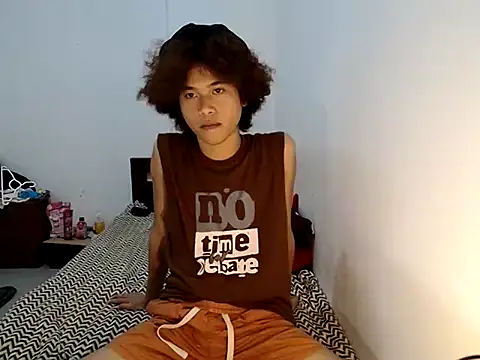 Asiantwink21 online show from June 2026 06:27:01 PM