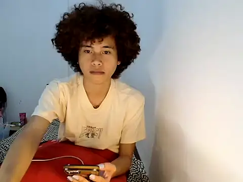 Asiantwink21 online show from June 2026 02:48:02 PM