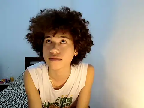Asiantwink21 online show from June 2026 06:40:01 AM