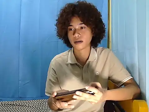 Asiantwink21 online show from July 2026 11:47:01 PM