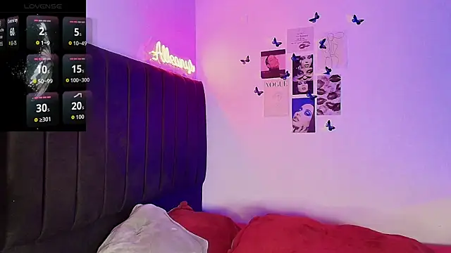 Alleanys Cristal online show from November 2025 08:02:01 PM