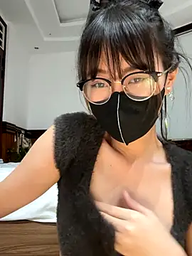 Na-Sweety online show from October 2025 05:24:02 PM