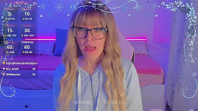 estivalae online show from December 2024 06:38:02 PM