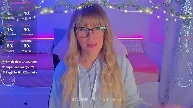 estivalae online show from December 2024 07:32:02 PM