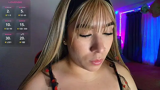 Snapshot of leahtemptation3 chatting on March 2025 10:30:02 PM leahtemptation3 online show from March 2025 10:30:02 PM