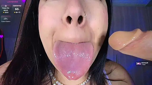 Snapshot of leahtemptation3 chatting on October 2025 11:08:02 AM leahtemptation3 online show from October 2025 11:08:02 AM