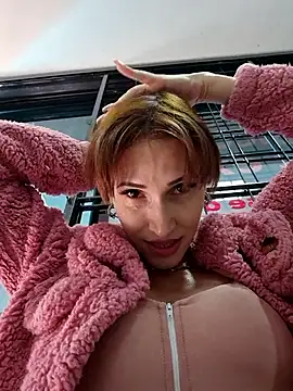 Irresistible24 online show from December 2025 11:50:01 AM