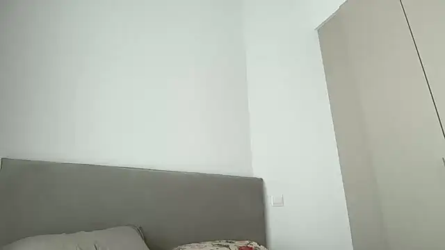 Snapshot of smileybabe chatting on April 2026 10:33:01 AM smileybabe online show from April 2026 10:33:01 AM