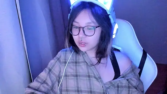 maydaykimmy online show from May 2026 09:09:02 PM