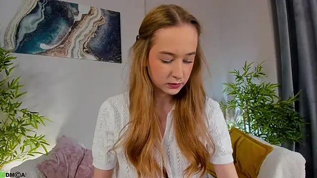 Snapshot of Sweett_Monica chatting on November 2025 01:04:02 AM Sweett Monica online show from November 2025 01:04:02 AM