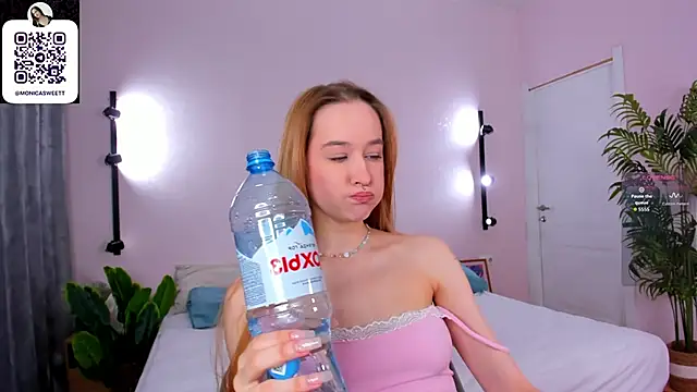 Sweett Monica online show from April 2026 12:52:02 AM