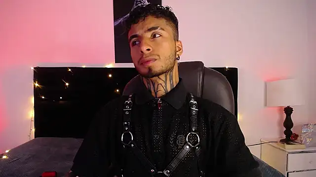 JuanCamiilo 66 online show from February 2025 06:21:01 AM