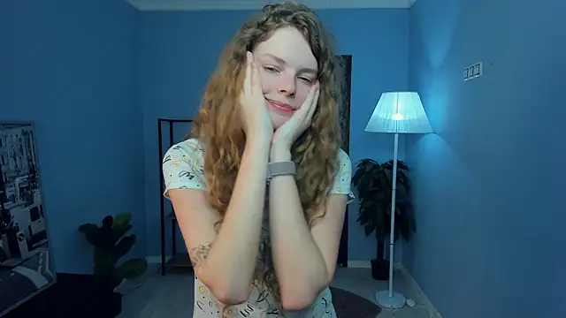 Snapshot of RayaNenlia chatting on February 2026 05:06:01 AM RayaNenlia online show from February 2026 05:06:01 AM