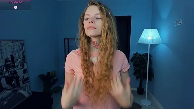 Snapshot of RayaNenlia chatting on February 2026 05:12:01 AM RayaNenlia online show from February 2026 05:12:01 AM