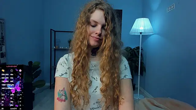 Snapshot of RayaNenlia chatting on February 2026 07:51:01 AM RayaNenlia online show from February 2026 07:51:01 AM