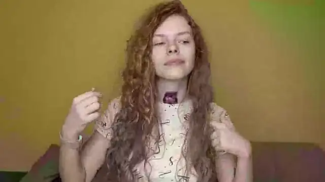 Snapshot of RayaNenlia chatting on March 2026 05:09:02 AM RayaNenlia online show from March 2026 05:09:02 AM