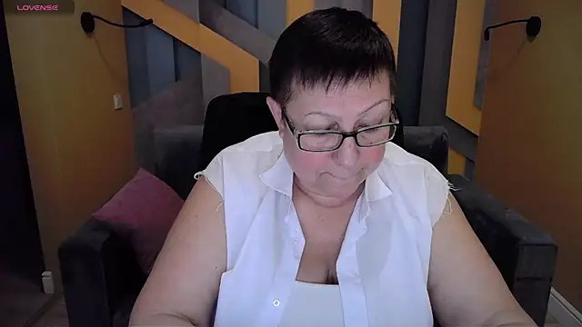 BarbaraTurners online show from December 2024 06:33:01 PM