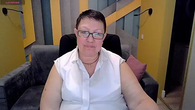 BarbaraTurners online show from March 2025 09:48:02 PM