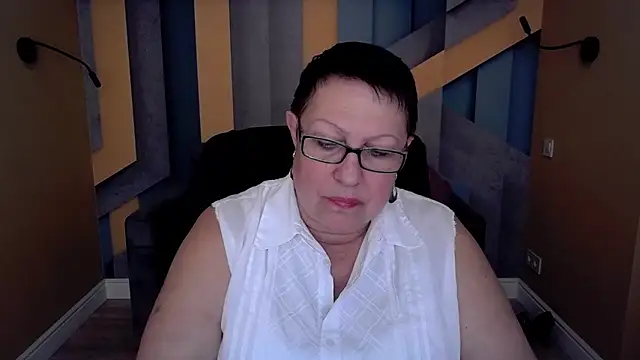 BarbaraTurners online show from November 2025 07:36:02 PM