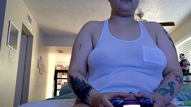 Snapshot of honeeyyy_pot chatting on October 2025 11:31:01 PM honeeyyy pot online show from October 2025 11:31:01 PM