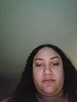 Snapshot of honeeyyy_pot chatting on October 2025 12:11:02 AM honeeyyy pot online show from October 2025 12:11:02 AM