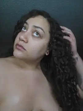 Snapshot of honeeyyy_pot chatting on November 2025 05:41:02 AM honeeyyy pot online show from November 2025 05:41:02 AM