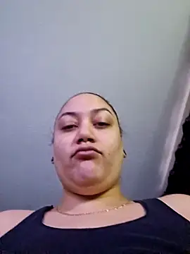 Snapshot of honeeyyy_pot chatting on December 2025 11:42:01 PM honeeyyy pot online show from December 2025 11:42:01 PM